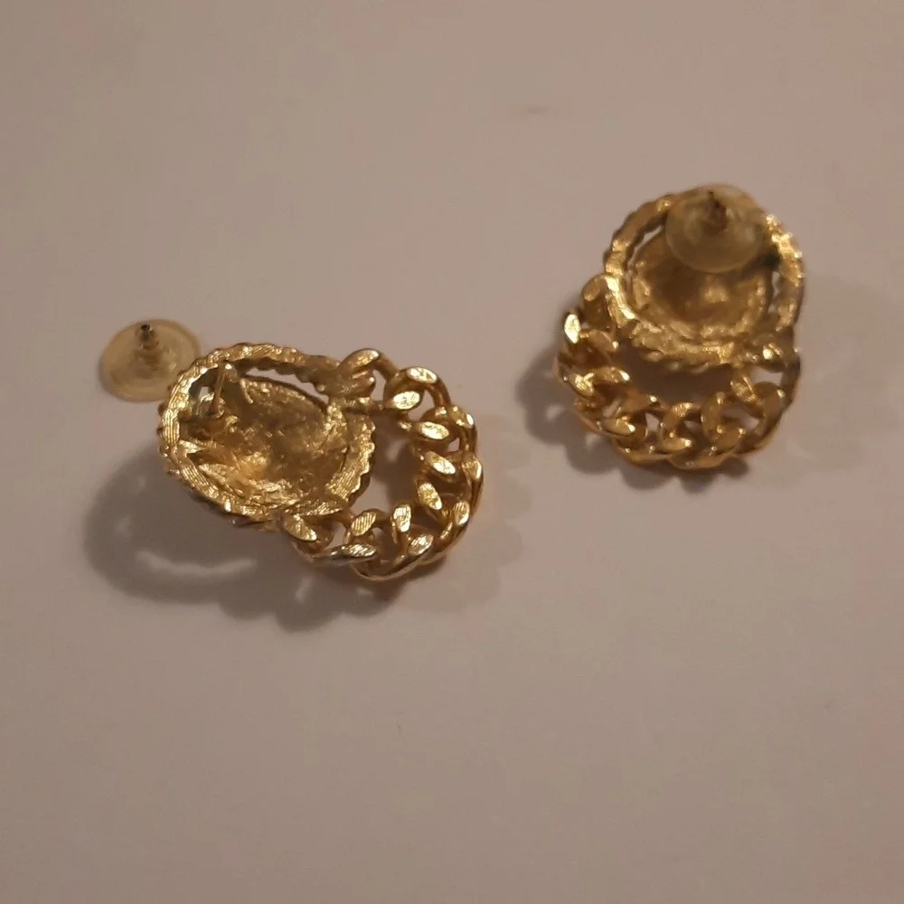 Gold Tiger Chain vintage pierced earrings